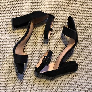 Black block heel